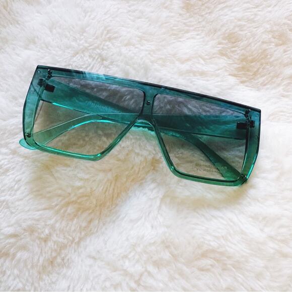 Greta Green Oversized Statement Sunglasses - Picture 2 of 10